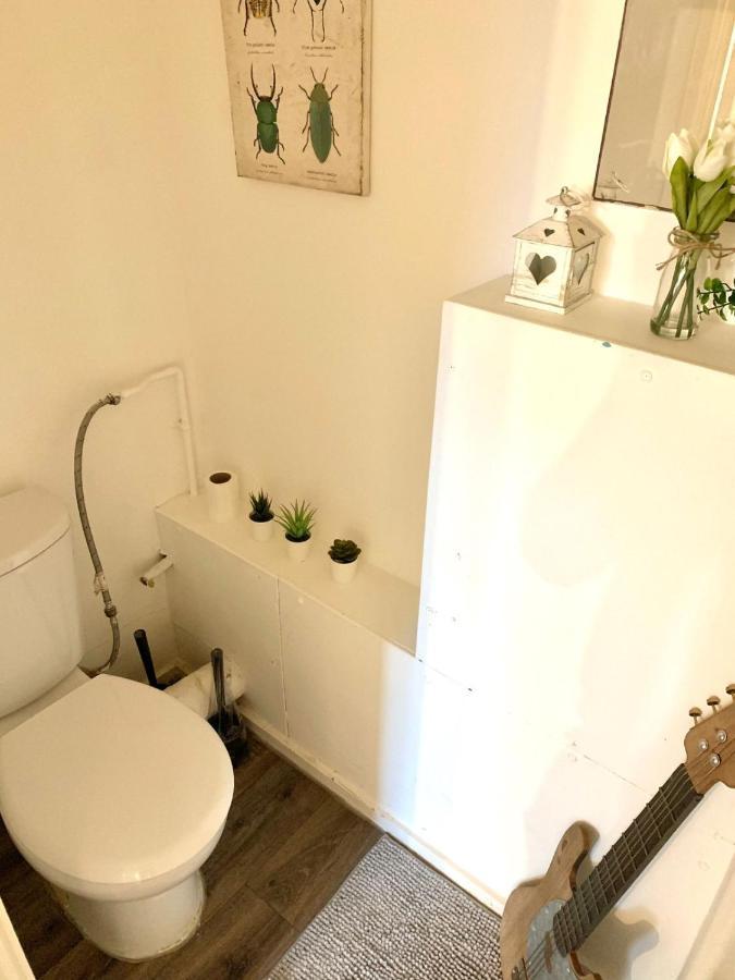 لندن Private Bedrooms In A Flat! Home Away From Home! Shared Bathroom المظهر الخارجي الصورة
