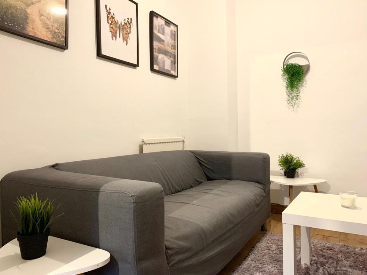 لندن Private Bedrooms In A Flat! Home Away From Home! Shared Bathroom المظهر الخارجي الصورة