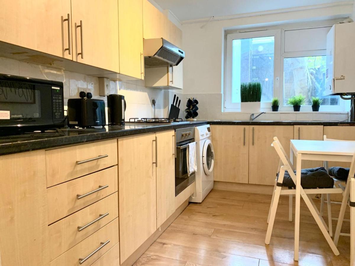 لندن Private Bedrooms In A Flat! Home Away From Home! Shared Bathroom المظهر الخارجي الصورة